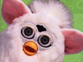 Shoot an Furby a imirt ar líne